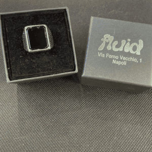 Anello con onice rettangolare