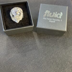 Anello testa di leone
