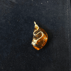 Ciondolo ambra