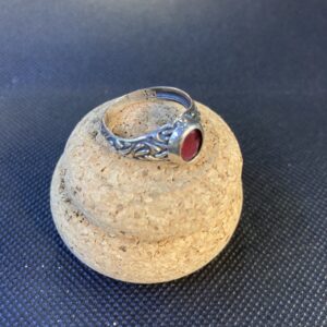 Anelli con pietre naturali