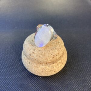 Anello con pietra di Luna