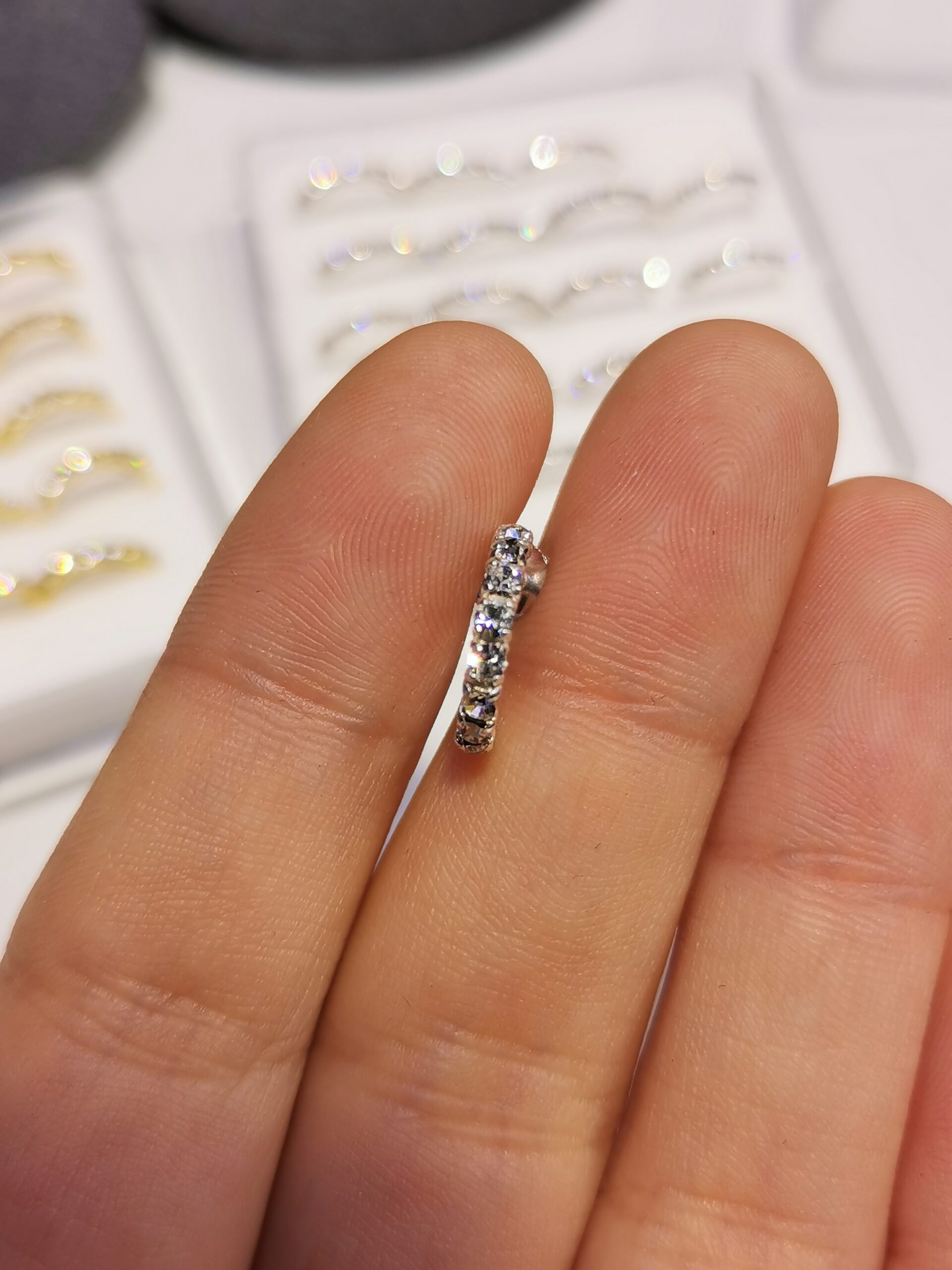 Orecchini con zirconi - immagine 2