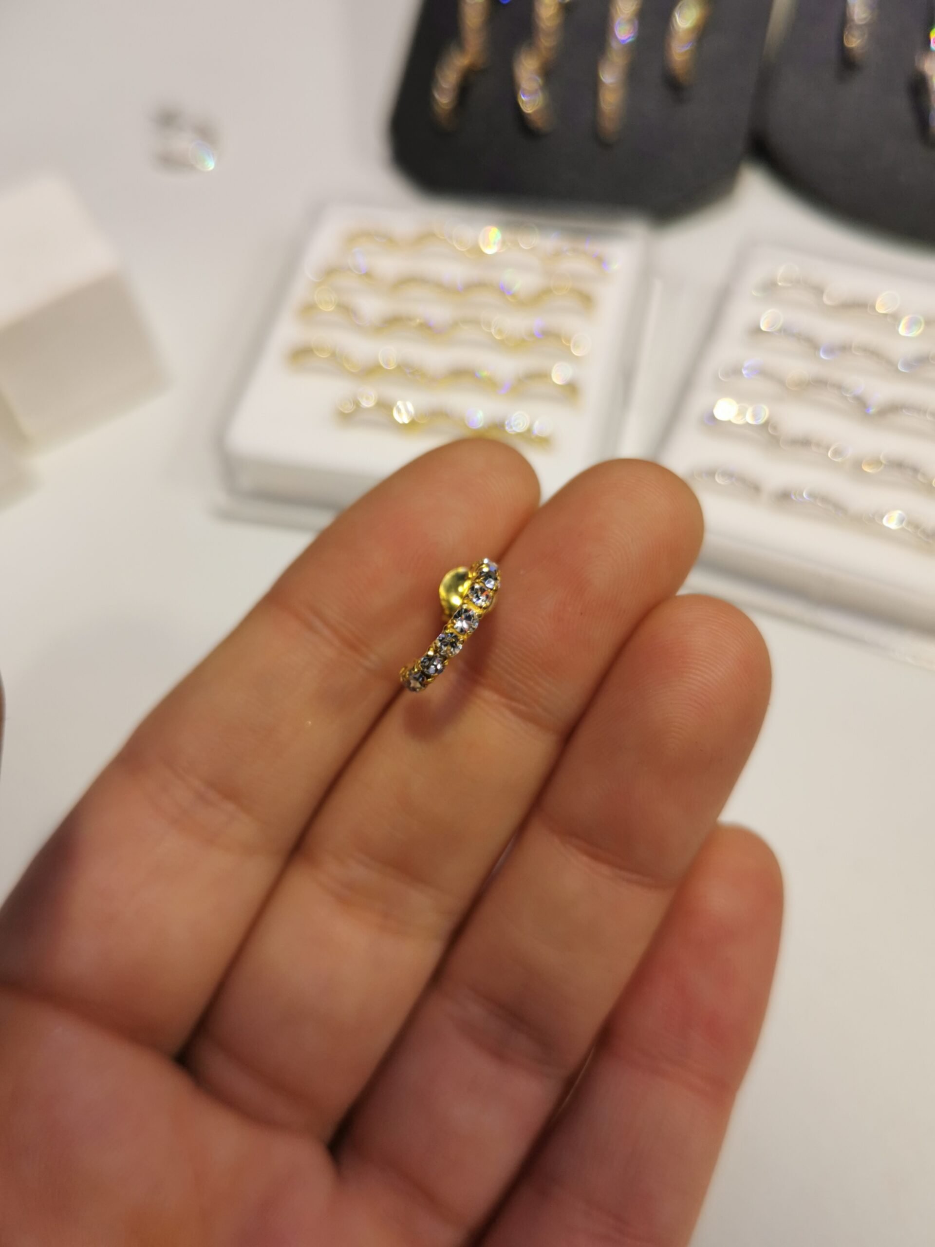 Orecchini con zirconi - immagine 3