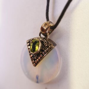 Collana con opale e peridoto