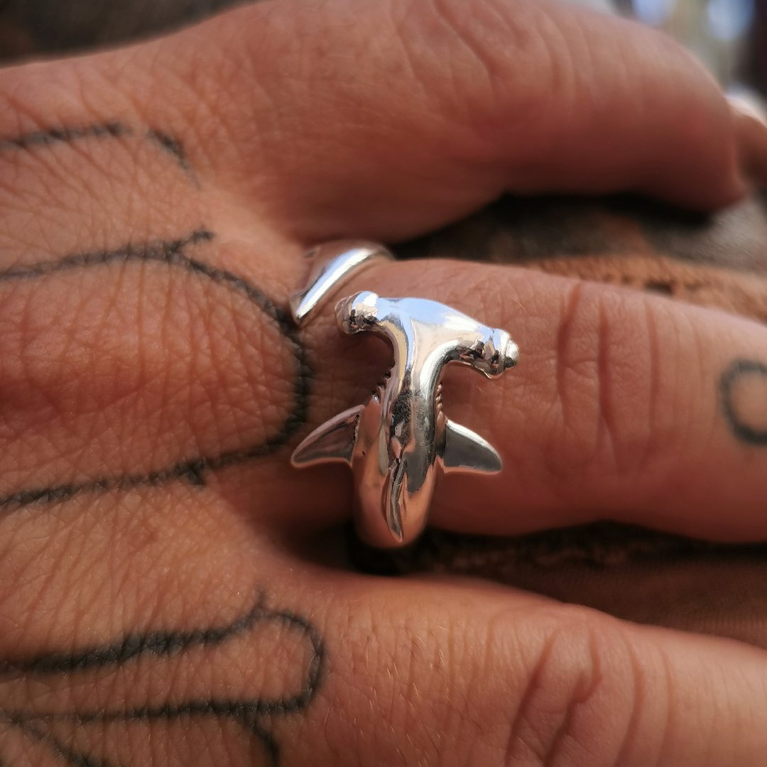 Hammerhead shark ring
