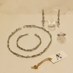 Rigid braided wire - etnic style