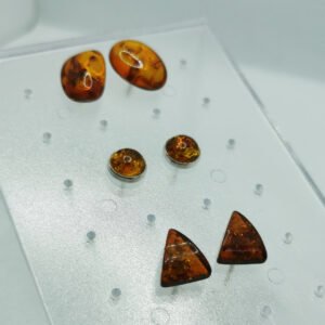 Orecchini medi d'ambra