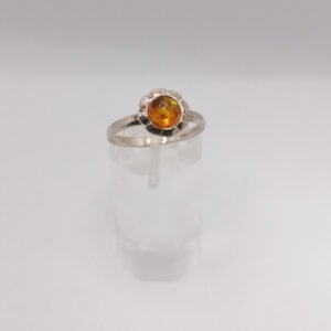 Anello con Ambra