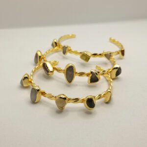 Bracciale con piete naturali