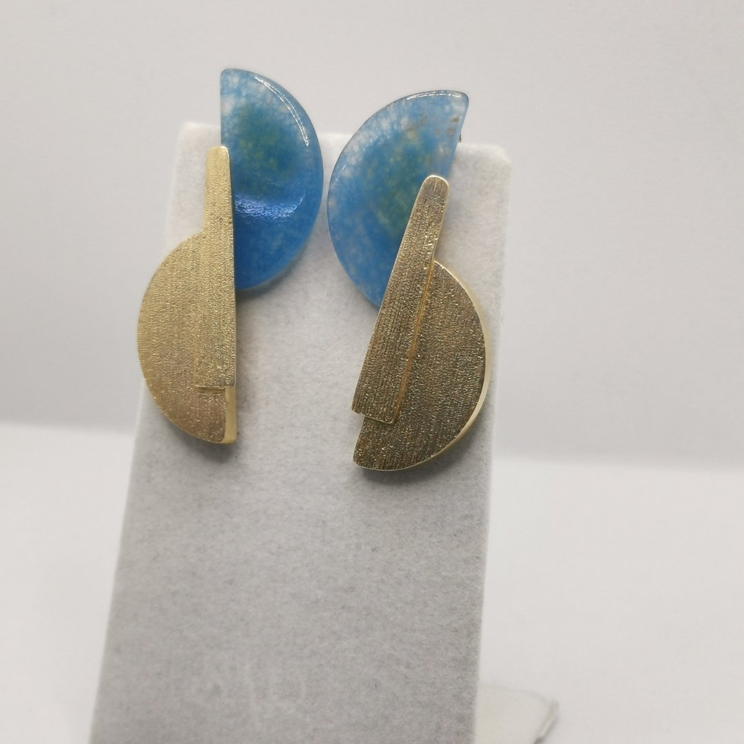 Orecchini Lobo Foglia Asimmetrica Ottone Placcato Oro 24K e Agata - immagine 7