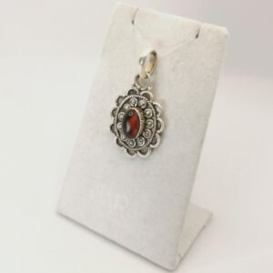 Pendant - Goth amber