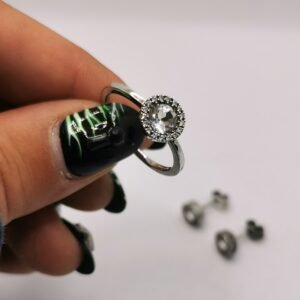 Solitary ring & earrings