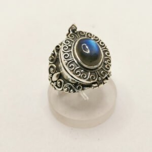 Secret ring - Labradorite