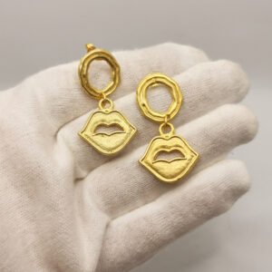 Vintage earrings - Kiss kiss