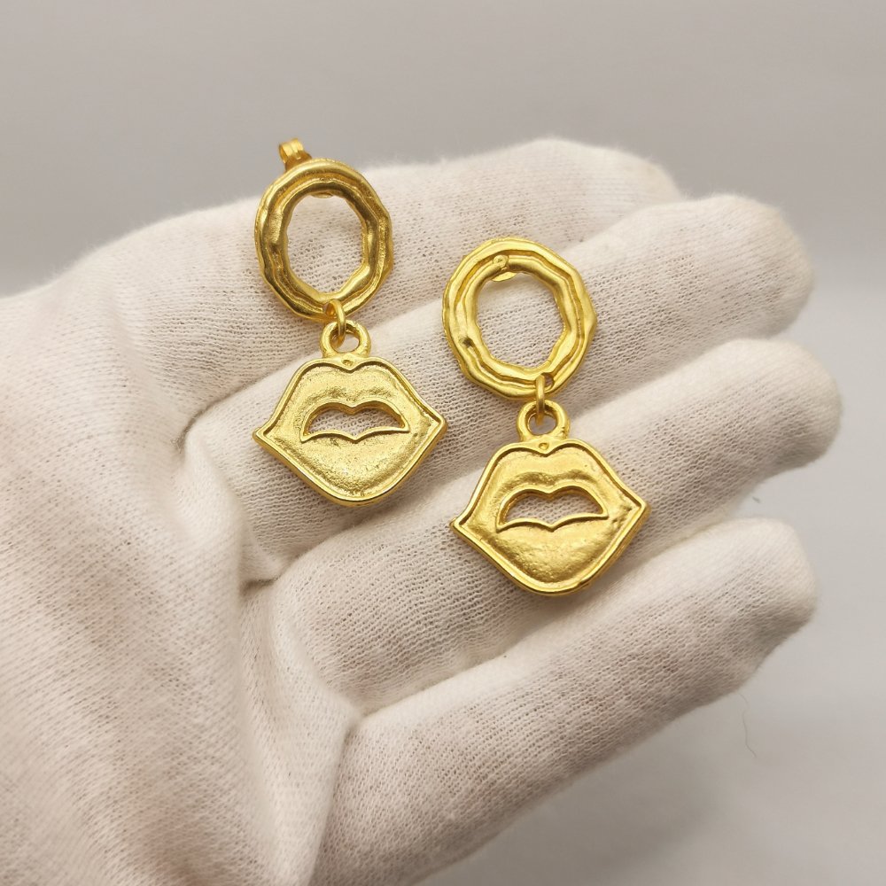 Vintage earrings - Kiss kiss