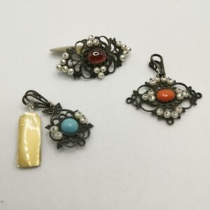 Vintage pendant&pin