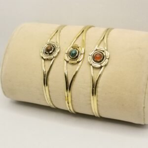 Flower stone bracelet