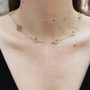 Girocollo con Chakra