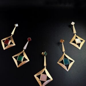 Orecchini geometrici artigianali ottone oro 24K con agata naturale